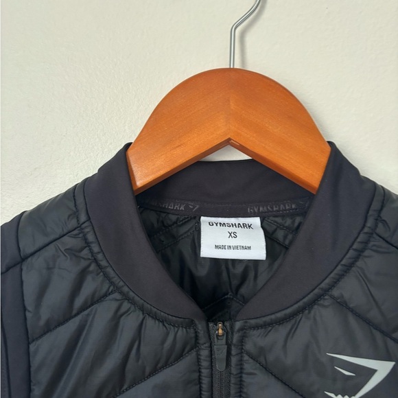 Gymshark cropped vest - Picture 2 of 4